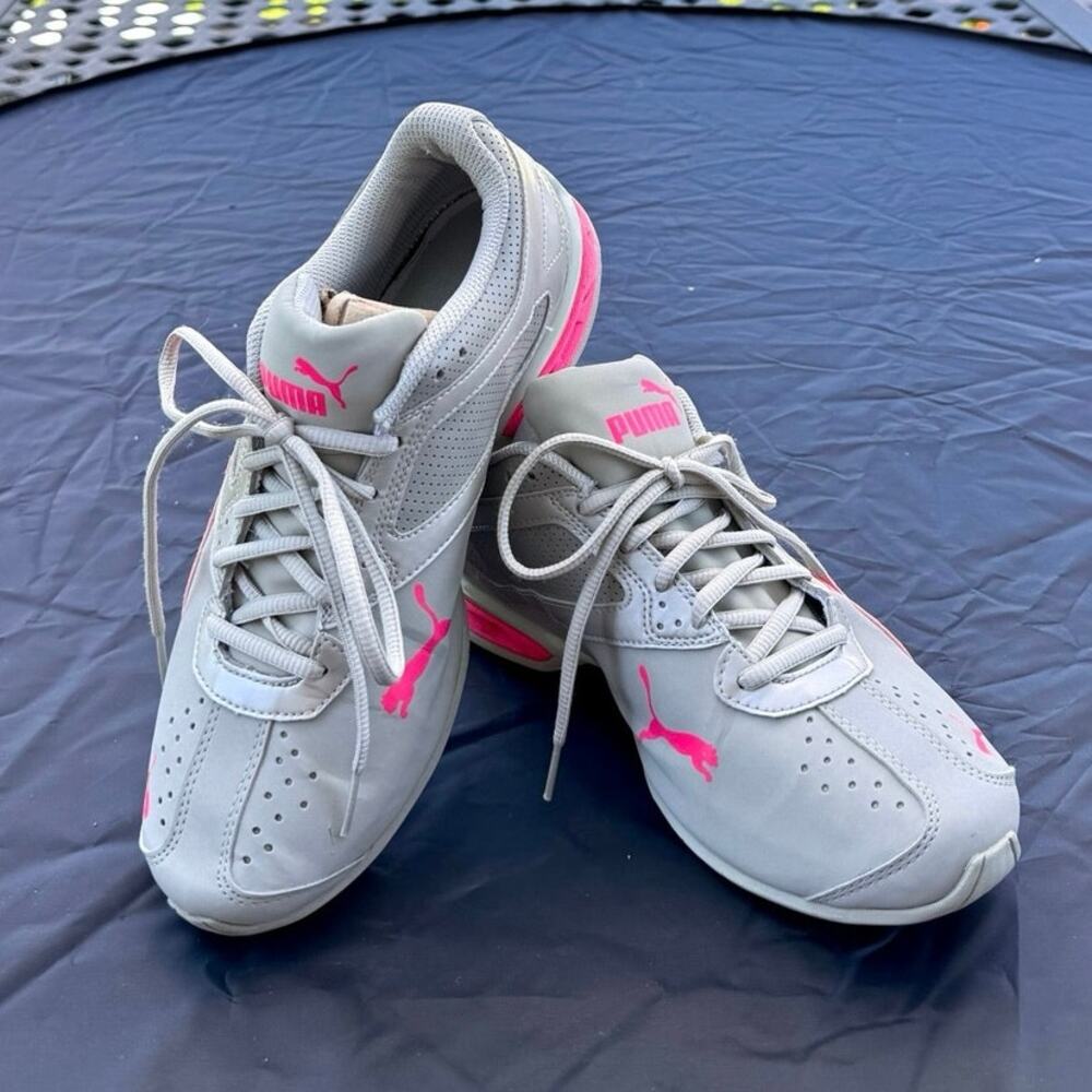 PUMA Tazon 6 Women's 8.5 White Pink Silver Running Training Sneakers 189877-26